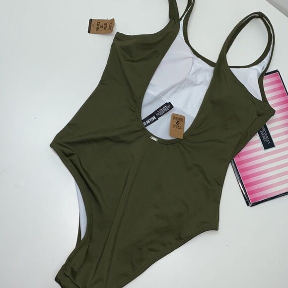 🔥Victoria Secret swimsuit gym to swim sz small removable push-up one pieceNwT - Picture 4 of 7